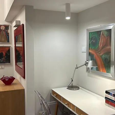 Partenope 143 * נאפולי